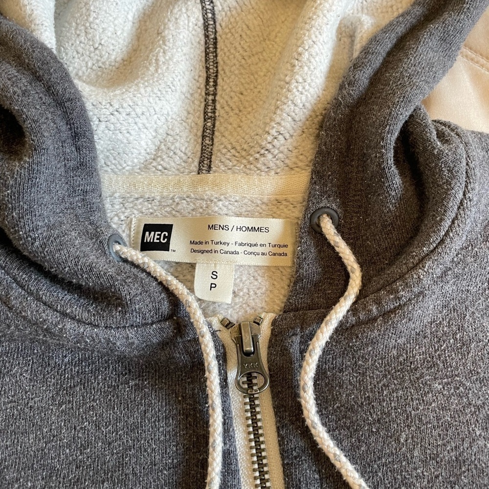 MEC Full Zip Grey Size Small - Picture 3 of 5